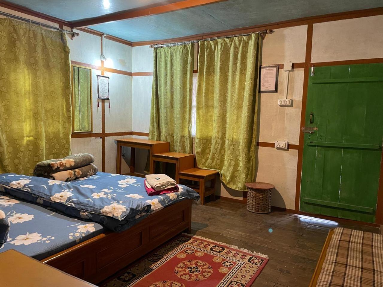 Daragaon Retreat Apartment Pelling Luaran gambar